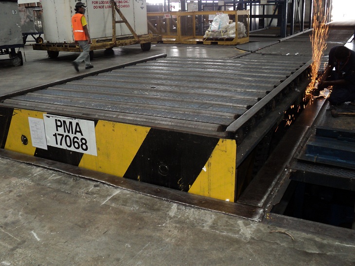Scissor Lift repair work at MAS Kargo Penang